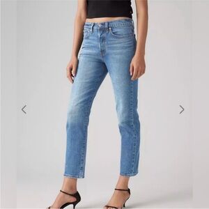 Levis Strauss Straight Fit Mid Waisted Women's Jeans | Size: 25